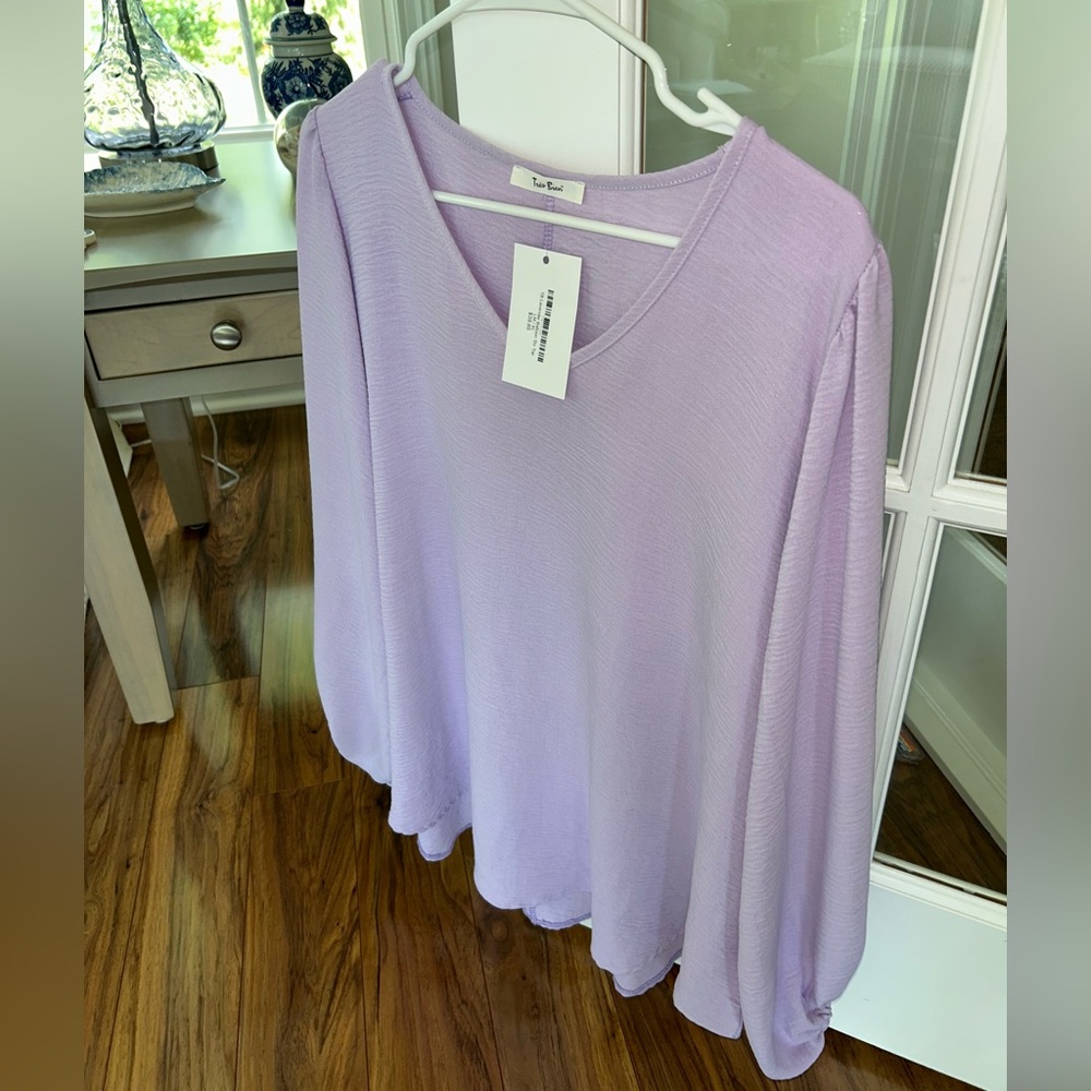 NWT - Lavender Balloon Sleeve Top - Size XL